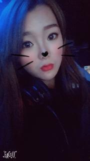 吃瓜女孩磕头视频播放在线观看,在线观看引发热议