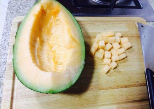 小象吃哈密瓜视频大全集,萌宠美食之旅