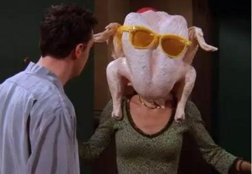 一起吃瓜奇葩视频,笑料百出引网友热议