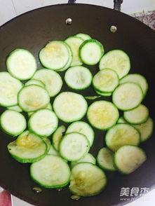 煎小方瓜怎么吃最好呢视频,家常美味，简单易学的烹饪方法