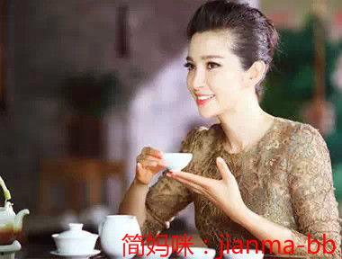 吃瓜喝茶配音视频,配音视频带你领略幕后花絮